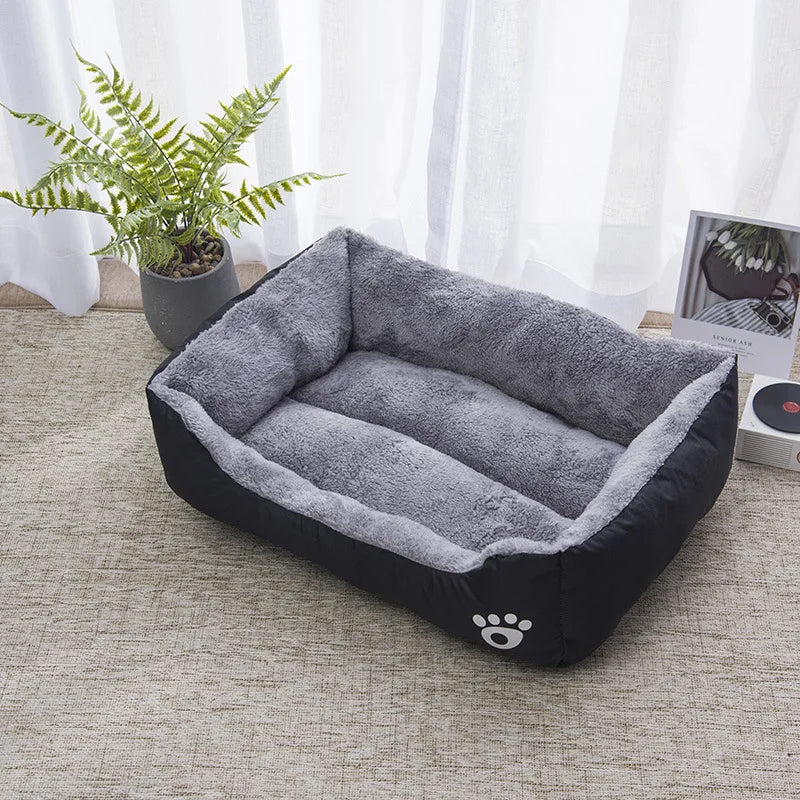 Breathable and lightweight square cat bed in gray, designed for comfort and warmth.
